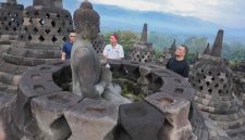 Gubernur Jawa Tengah Ahmad Luthfi berkunjung ke Candi Borobudur di Magelang.